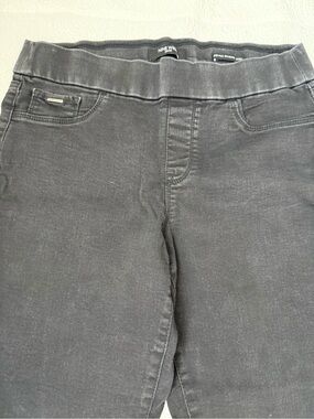 Nine West Charcoal Pull-On Jeggings
